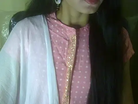 Snapshot of Shezi_N chatting on November 24, 2025, 3:01 pm Shezi N online show from November 24, 2025, 3:01 pm