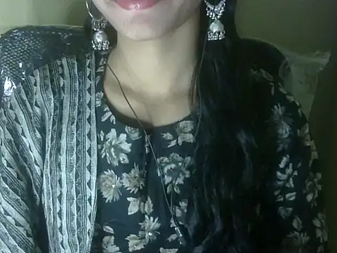 Snapshot of Shezi_N chatting on November 27, 2025, 1:02 pm Shezi N online show from November 27, 2025, 1:02 pm