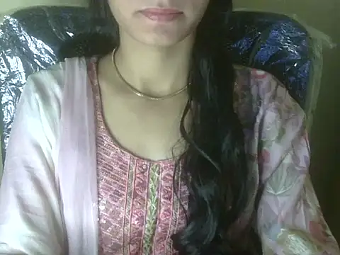 Snapshot of Shezi_N chatting on November 28, 2025, 2:31 pm Shezi N online show from November 28, 2025, 2:31 pm