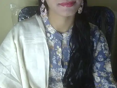 Snapshot of Shezi_N chatting on November 29, 2025, 1:47 pm Shezi N online show from November 29, 2025, 1:47 pm