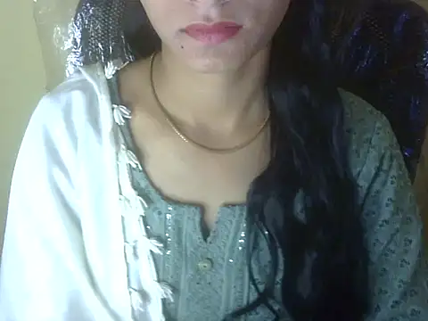 Snapshot of Shezi_N chatting on December 3, 2025, 3:25 am Shezi N online show from December 3, 2025, 3:25 am