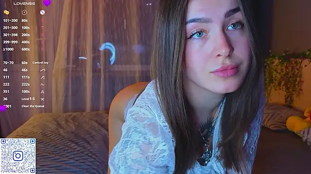 Snapshot of TinyMollys chatting on February 13, 2026, 4:58 pm TinyMollys online show from February 13, 2026, 4:58 pm