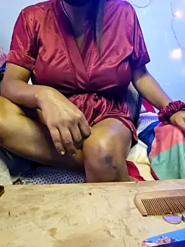 Snapshot of Desi_Maya69 chatting on December 2, 2025, 8:08 am Desi Maya69 online show from December 2, 2025, 8:08 am