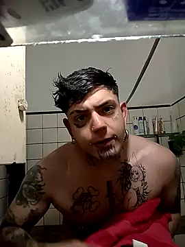 Snapshot of Miqueas2 chatting on October 16, 2025, 7:15 pm Miqueas2 online show from October 16, 2025, 7:15 pm