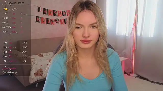 EvelynSin online show from October 22, 2025, 9:42 am