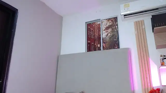 miel alisha online show from March 22, 2026, 1:36 pm