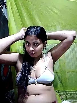 sexylive1100 online show from November 5, 2025, 4:51 pm