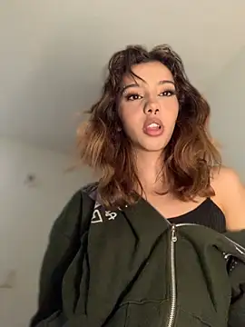 Snapshot of MiaaCute- chatting on February 26, 2026, 12:31 am MiaaCute- online show from February 26, 2026, 12:31 am