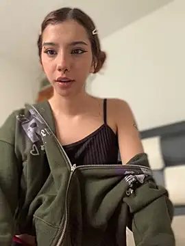 Snapshot of MiaaCute- chatting on February 26, 2026, 9:14 pm MiaaCute- online show from February 26, 2026, 9:14 pm