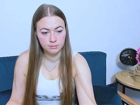 LeaNaughty online show from October 26, 2025, 5:24 am