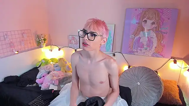 Strawberry Kitty  online show from November 8, 2025, 3:50 am