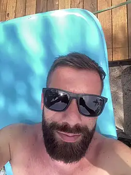 SuzyBaby1 online show from November 30, 2025, 3:16 pm