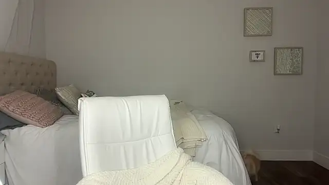 Snapshot of Amberjayxox0 chatting on November 7, 2025, 1:05 am Amberjayxox0 online show from November 7, 2025, 1:05 am