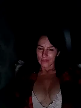 Snapshot of Luna_7777 chatting on October 29, 2025, 10:44 pm Luna 7777 online show from October 29, 2025, 10:44 pm