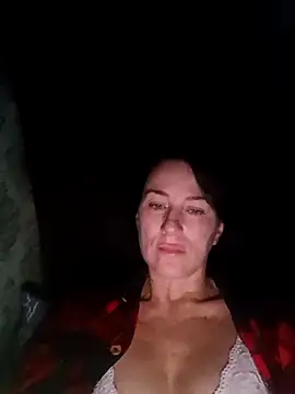 Snapshot of Luna_7777 chatting on November 16, 2025, 10:15 pm Luna 7777 online show from November 16, 2025, 10:15 pm