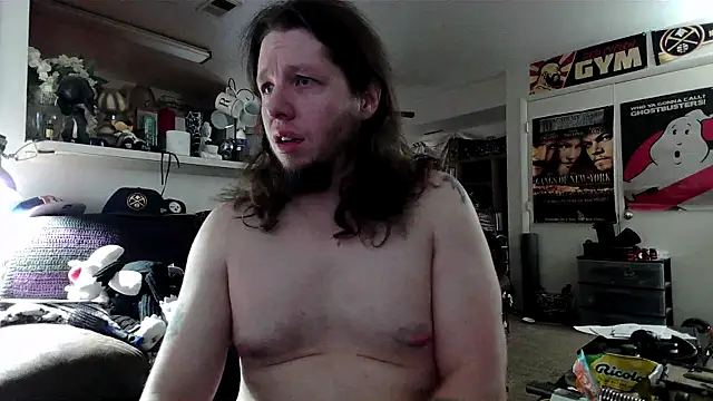 biggerisbetter12 online show from October 30, 2025, 7:36 pm