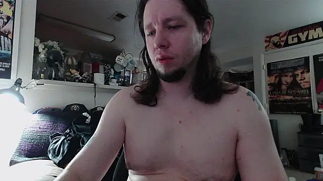 biggerisbetter12 online show from February 9, 2026, 11:20 pm