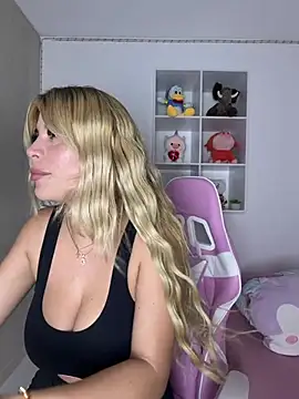  Alicee 1 online show from July 16, 2026, 1:22 am