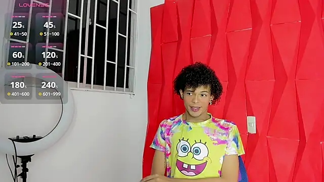 chloe king online show from November 12, 2025, 11:47 pm