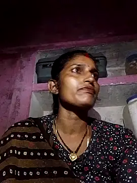 Snapshot of Pooja_shre chatting on October 27, 2025, 10:30 am Pooja shre online show from October 27, 2025, 10:30 am