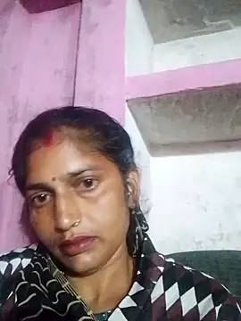 Snapshot of Pooja_shre chatting on November 8, 2025, 1:06 am Pooja shre online show from November 8, 2025, 1:06 am