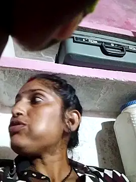 Snapshot of Pooja_shre chatting on November 14, 2025, 3:22 pm Pooja shre online show from November 14, 2025, 3:22 pm