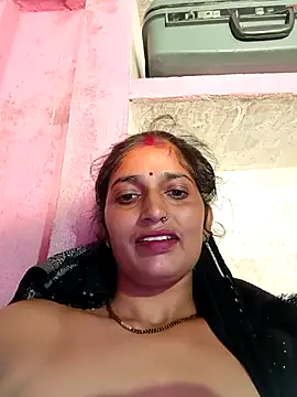 Snapshot of Pooja_shre chatting on November 29, 2025, 4:04 am Pooja shre online show from November 29, 2025, 4:04 am