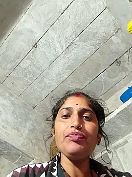 Snapshot of Pooja_shre chatting on November 30, 2025, 5:00 am Pooja shre online show from November 30, 2025, 5:00 am