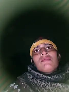 Snapshot of Pooja_shre chatting on December 2, 2025, 2:12 pm Pooja shre online show from December 2, 2025, 2:12 pm