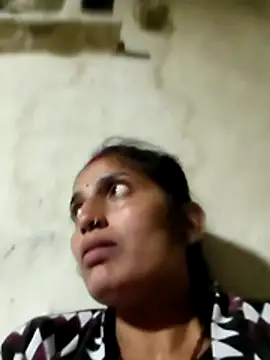 Snapshot of Pooja_shre chatting on December 3, 2025, 7:12 pm Pooja shre online show from December 3, 2025, 7:12 pm