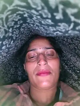 Snapshot of Pooja_shre chatting on December 4, 2025, 6:16 pm Pooja shre online show from December 4, 2025, 6:16 pm