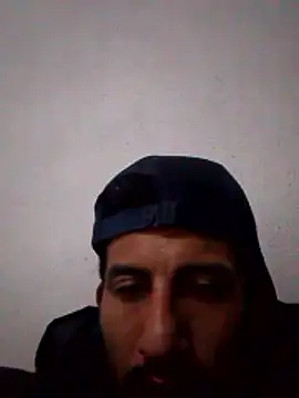 Snapshot of Orlao25cm chatting on January 7, 2026, 12:13 am Orlao25cm online show from January 7, 2026, 12:13 am