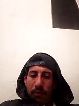 Snapshot of Orlao25cm chatting on January 19, 2026, 5:44 am Orlao25cm online show from January 19, 2026, 5:44 am