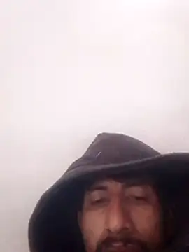 Snapshot of Orlao25cm chatting on February 1, 2026, 6:17 pm Orlao25cm online show from February 1, 2026, 6:17 pm