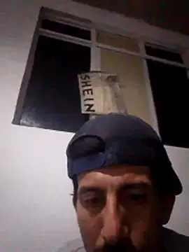 Snapshot of Orlao25cm chatting on February 6, 2026, 5:01 am Orlao25cm online show from February 6, 2026, 5:01 am