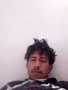 Snapshot of Orlao25cm chatting on February 14, 2026, 9:44 pm Orlao25cm online show from February 14, 2026, 9:44 pm