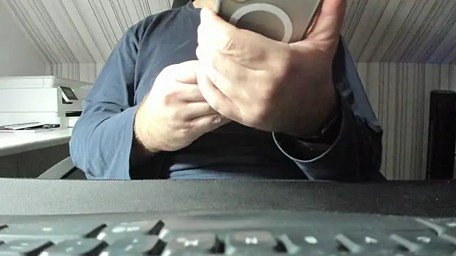 Snapshot of GermanMadMatt chatting on October 20, 2025, 5:30 am GermanMadMatt online show from October 20, 2025, 5:30 am