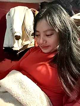 Snapshot of Sinhlinh2020 chatting on December 18, 2025, 2:45 pm Sinhlinh2020 online show from December 18, 2025, 2:45 pm