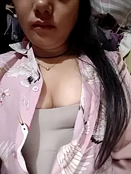 Snapshot of Sinhlinh2020 chatting on February 17, 2026, 10:38 pm Sinhlinh2020 online show from February 17, 2026, 10:38 pm