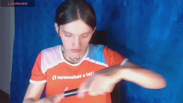 Snapshot of Scarlett_crastrawberry chatting on October 30, 2025, 10:10 pm Scarlett crastrawberry online show from October 30, 2025, 10:10 pm