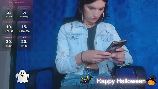 Snapshot of Scarlett_crastrawberry chatting on November 2, 2025, 11:29 pm Scarlett crastrawberry online show from November 2, 2025, 11:29 pm