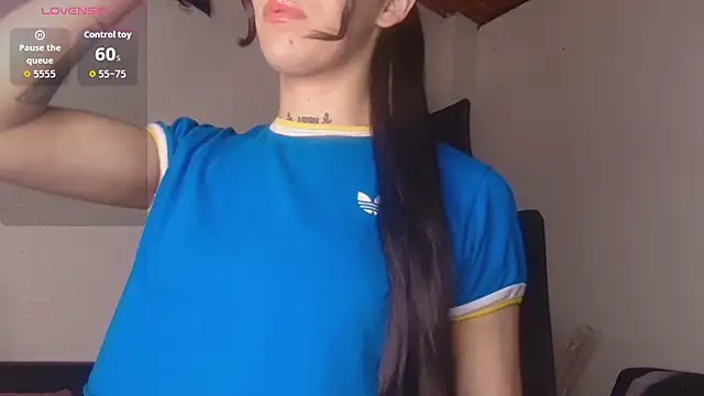 Snapshot of Scarlett_crastrawberry chatting on November 30, 2025, 9:41 pm Scarlett crastrawberry online show from November 30, 2025, 9:41 pm