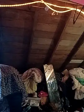 Snapshot of faithfulchic chatting on December 16, 2025, 9:09 pm faithfulchic online show from December 16, 2025, 9:09 pm