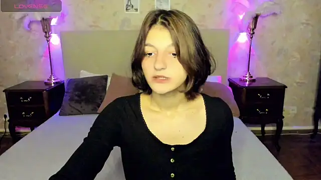 A Skyy online show from November 6, 2025, 8:43 pm