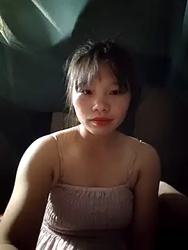 Snapshot of linh-miu99 chatting on November 11, 2025, 3:56 pm linh-miu99 online show from November 11, 2025, 3:56 pm