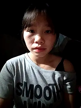 linh-miu99 online show from December 21, 2025, 4:36 pm