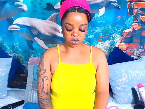 Snapshot of Cherrybootyjoy chatting on November 14, 2025, 5:50 am Cherrybootyjoy online show from November 14, 2025, 5:50 am