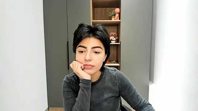 Snapshot of AnissaShyu chatting on October 21, 2025, 3:29 am AnissaShyu online show from October 21, 2025, 3:29 am