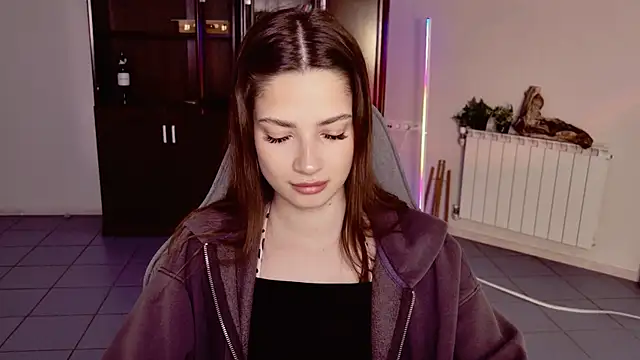 Snapshot of KiraVair chatting on January 13, 2026, 9:14 am KiraVair online show from January 13, 2026, 9:14 am