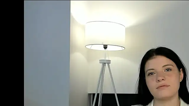 Snapshot of DelilahNifong chatting on October 18, 2025, 8:26 am DelilahNifong online show from October 18, 2025, 8:26 am
